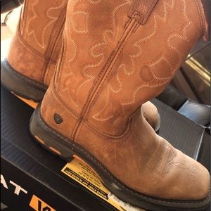 Mens size 9D Ariat Work boots